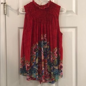 Sleeveless flowy top